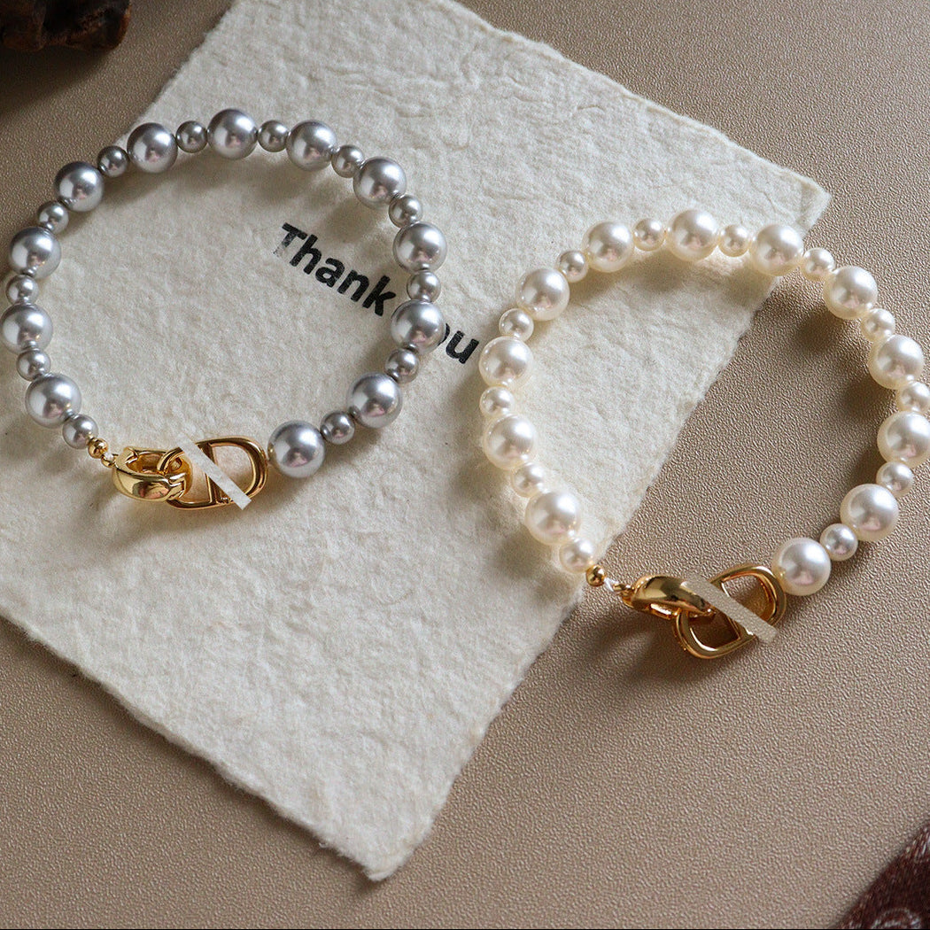 Perle Pig-Nose Pearl Bracelet in 1 — Bracelets