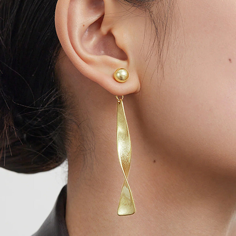 Cleo Twisted Gold Drop Earrings — Earrings
