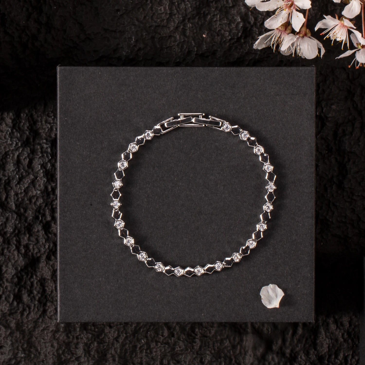 Comb Geometric Steel Bangle — Bracelets