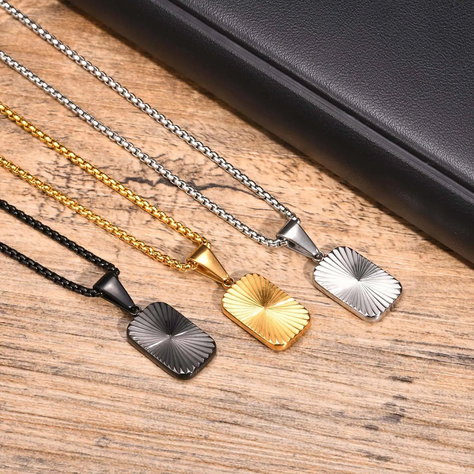 Cairo Sunburst Pendant Necklace — Necklaces