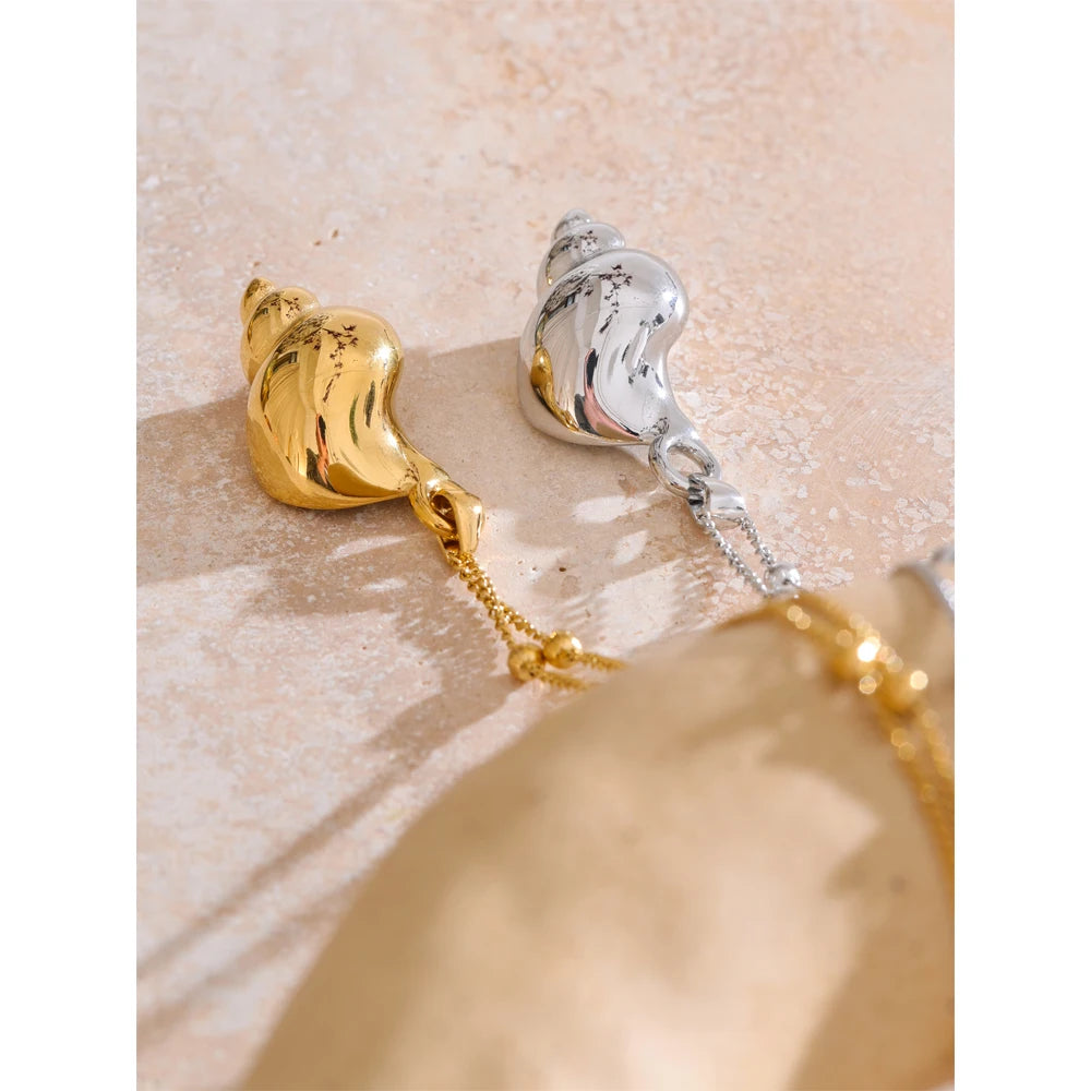 Coral Conch Pendant Necklace — Necklaces