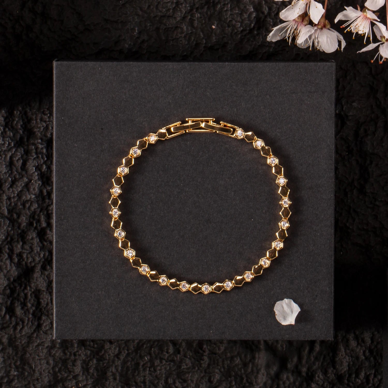 Comb Geometric Steel Bangle — Bracelets