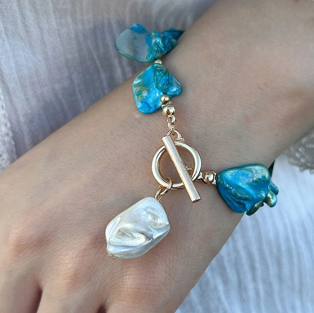 Seraphine Shell Chain Bangle