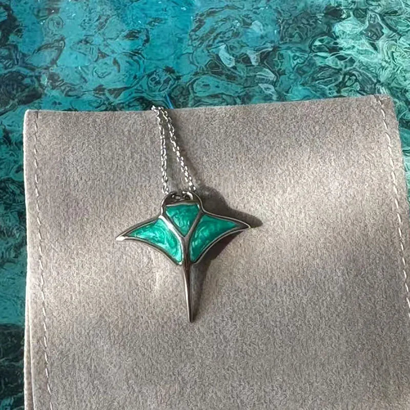 Pacifica Manta Ray Pendant Necklace in 1 — Necklaces