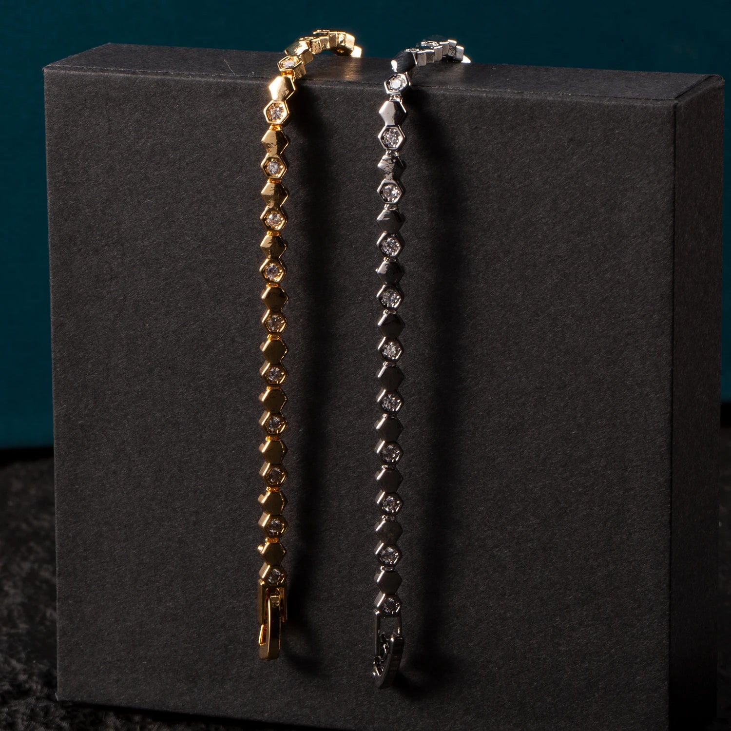 Comb Geometric Steel Bangle — Bracelets