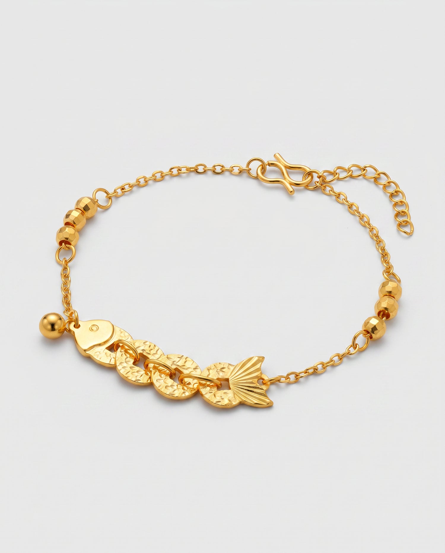 Koi Crushed Ice Collarbone Necklace