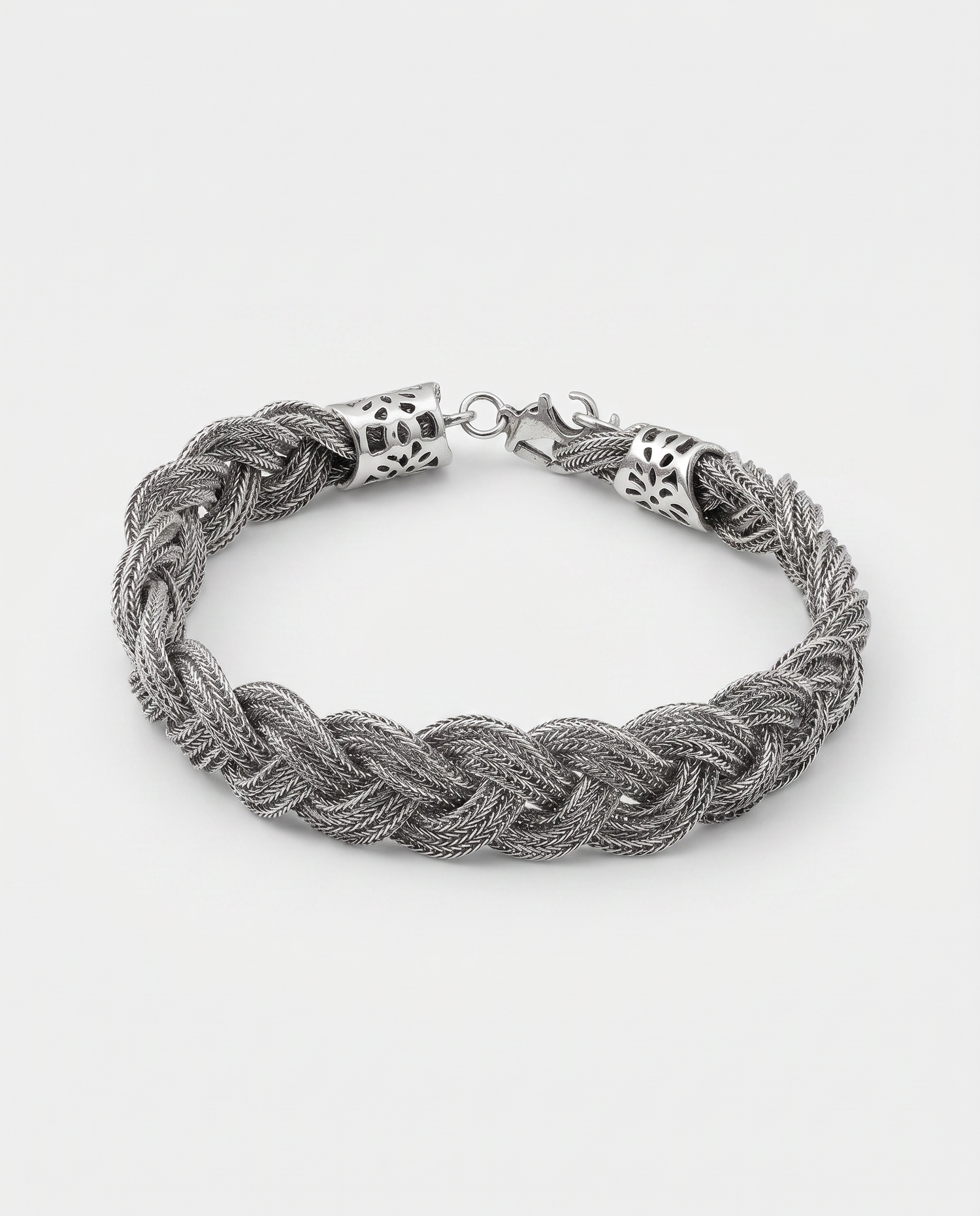 Sjernarøy Braided Tassel Bracelet